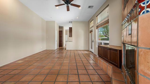 78270 Avenida Nuestra, La Quinta CA: https://media.crmls.org/mediaz/20736433-80ac-4669-b920-b00d0fb2164f.jpg