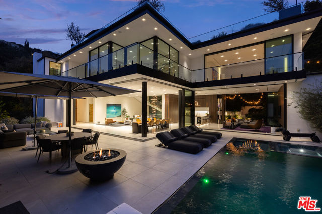 1488 Rising Glen Road, Los Angeles CA: https://media.crmls.org/mediaz/2073b7f2-bc13-4581-8bec-492ae5fd36cf.jpg