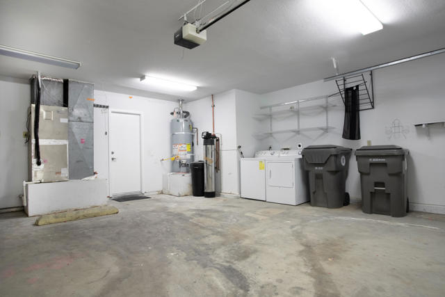 52540 Avenida Juarez, La Quinta CA: https://media.crmls.org/mediaz/2073e119-5b21-4ff7-b3a6-61b7d301b72c.jpg