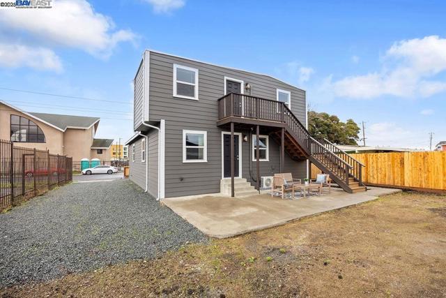 1520 4th st, Richmond CA: https://media.crmls.org/mediaz/207402fe-09e9-492e-b382-c6949891f4fe.jpg