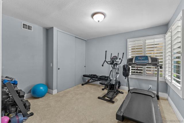 3445 Lomas Serenas Dr, Escondido CA: https://media.crmls.org/mediaz/20742145-8c36-4f0a-bcda-c5c531b6aff0.jpg