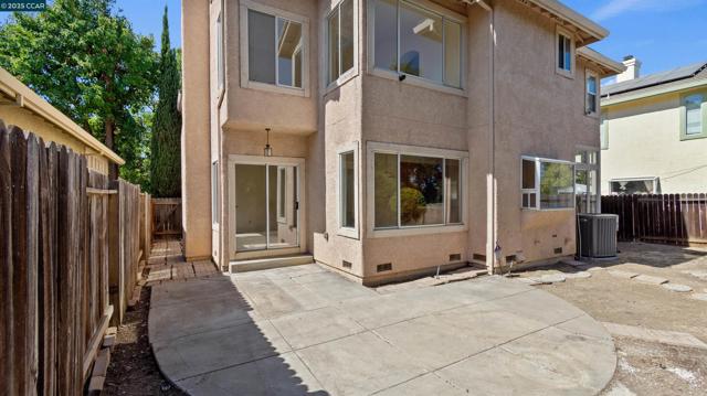 2117 Mark Twain Dr, Antioch CA: https://media.crmls.org/mediaz/2074482d-55a0-4399-a462-65eed8749746.jpg