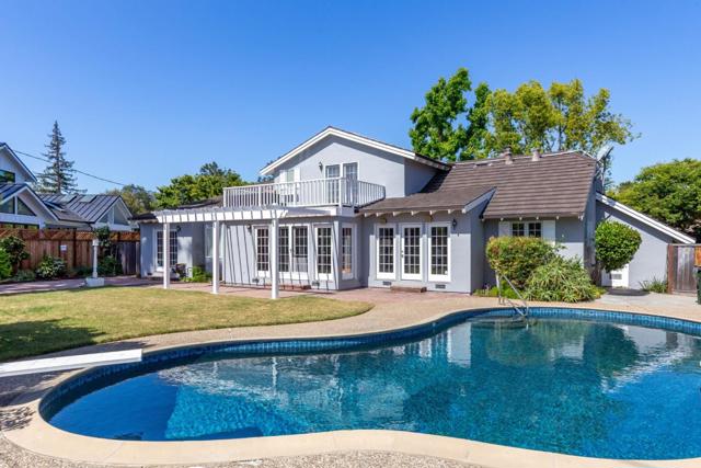 1869 Middleton Avenue, Los Altos CA: https://media.crmls.org/mediaz/2074a6fb-7ba0-4f0b-a22d-efa4f37d1432.jpg