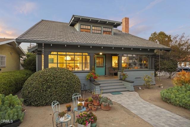 Detail Gallery Image 3 of 79 For 407 Magnolia Ave, Oxnard,  CA 93030 - 5 Beds | 2 Baths