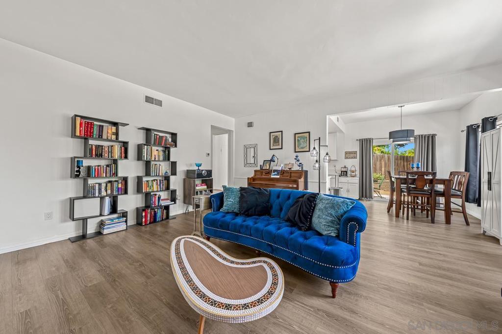 705 Beacon Pl - photo 12