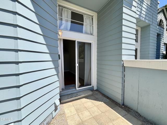 4987 Sullivan Street, Ventura CA: https://media.crmls.org/mediaz/20761035-ebaa-4f3c-8369-5709e7a7adc2.jpg