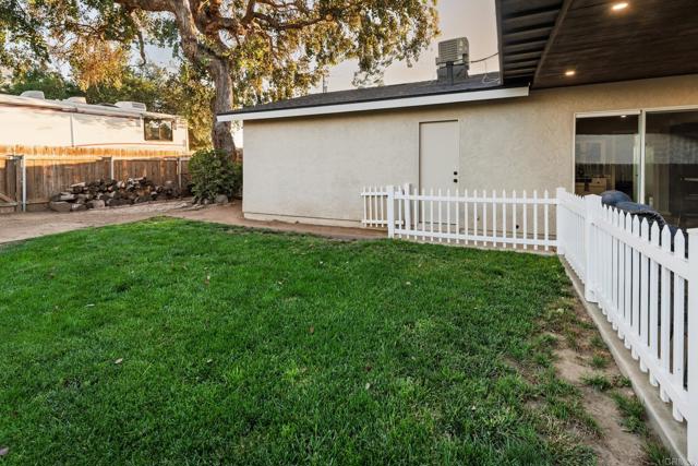 Detail Gallery Image 38 of 42 For 435 W Hawthorne St, Fallbrook,  CA 92028 - 3 Beds | 1/1 Baths