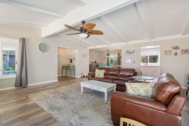 4700 Aurora Drive, Ventura CA: https://media.crmls.org/mediaz/2076fa0b-d9b7-4f84-8e33-e797fd4d0d44.jpg