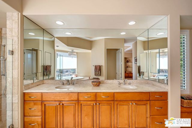 7 Ridgeline Way, Rancho Mirage, CA 92270
