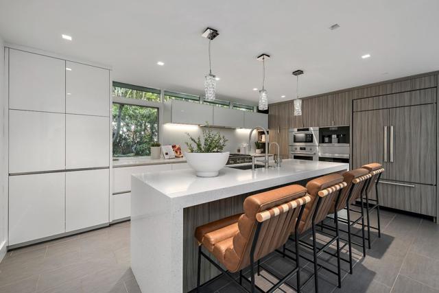 1101 Hamilton Avenue, Palo Alto CA: https://media.crmls.org/mediaz/2078aee5-ac22-4e3d-b7a9-1293e7888c0d.jpg
