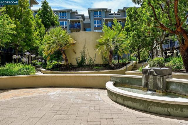 5501 De Marcus Blvd, Dublin CA: https://media.crmls.org/mediaz/20790fe5-0a78-474a-9e60-bc8b6e25dc58.jpg