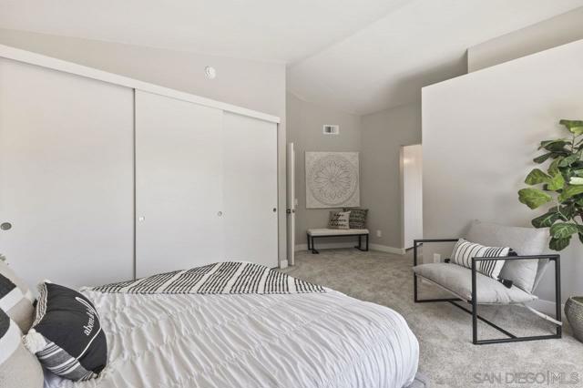8691 Park Run Rd, San Diego CA: https://media.crmls.org/mediaz/2079990d-3014-413a-89d2-e108fa936b7b.jpg