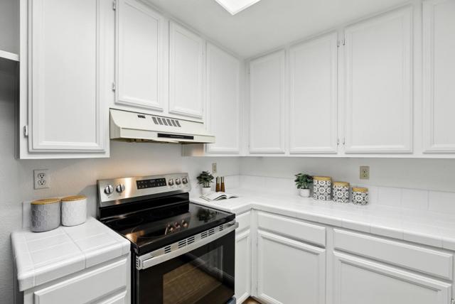 461 Costa Mesa Terrace, Sunnyvale CA: https://media.crmls.org/mediaz/207a078d-0342-4516-979d-e342f9c43998.jpg