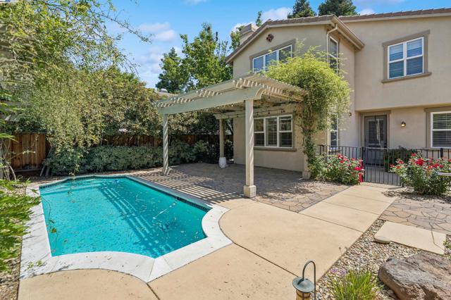 2089 Staghorn Way, Livermore CA: https://media.crmls.org/mediaz/207aa701-ceac-4832-abfd-d401f2ca399c.jpg