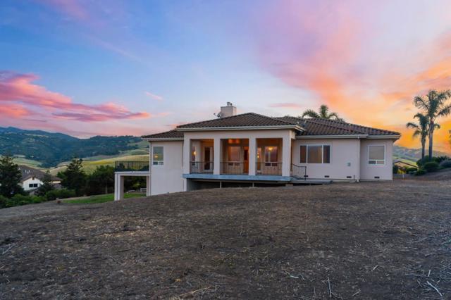 4165 Ashford Circle, Hollister CA: https://media.crmls.org/mediaz/207c7f8e-329d-4ee0-84c4-9c8d025d7fee.jpg