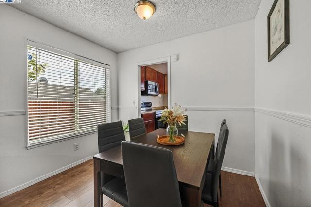 106 Fieldstone Way, Vallejo CA: https://media.crmls.org/mediaz/207c9290-2ec9-4cdc-bc9f-d73b4d05eb87.jpg