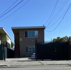 950 71st Avenue, Oakland CA: https://media.crmls.org/mediaz/207ddb69-e7e5-4ecd-a5e2-a64729a11c2f.jpg