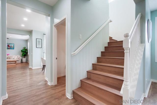 15655 Paseo Montenero, San Diego CA: https://media.crmls.org/mediaz/207e21ec-b33f-44c6-86a4-19b0b4cf22bb.jpg