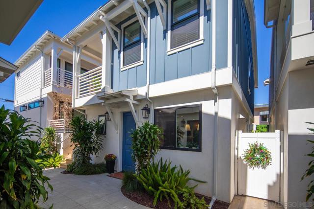 548 G Avenue, Coronado CA: https://media.crmls.org/mediaz/207f3975-7bae-432b-b5e0-d9acb5aac92c.jpg