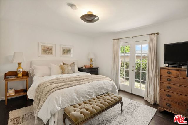 9742 Saturn Street, Los Angeles CA: https://media.crmls.org/mediaz/207fe54c-d61a-4e39-802e-826443248e95.jpg