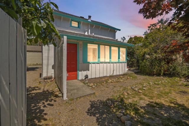 399 13th Avenue, Santa Cruz CA: https://media.crmls.org/mediaz/20808b23-dac7-40ef-950e-60df845fa483.jpg