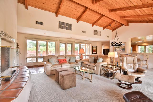 181 Montezuma Dr, Borrego Springs CA: https://media.crmls.org/mediaz/208121af-308d-4872-af6a-cf2be0554737.jpg