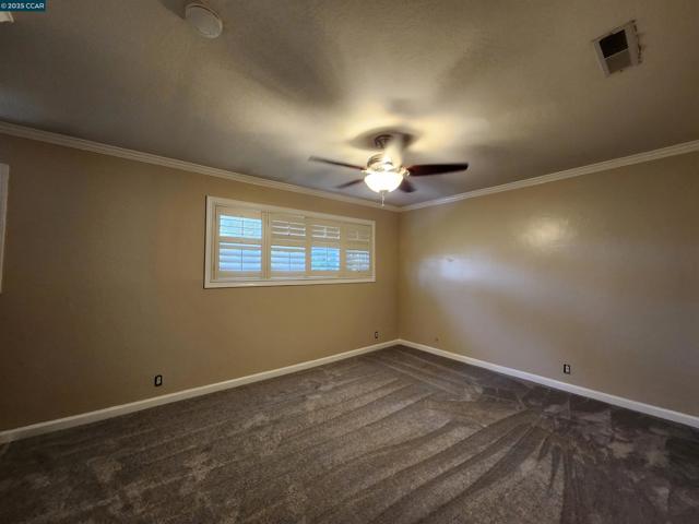 312 Wildcroft Dr, Martinez CA: https://media.crmls.org/mediaz/2081942a-de26-4d4e-937b-bf9a4036b42a.jpg