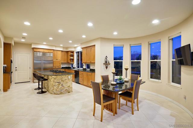 17010 Butterfield Trl, Poway CA: https://media.crmls.org/mediaz/20827523-eebe-46f5-af50-6c9e8598d80f.jpg