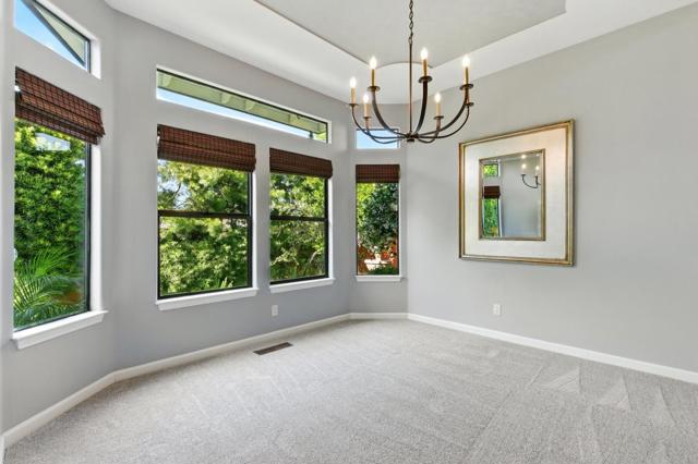 735 Georgetown Place, Gilroy CA: https://media.crmls.org/mediaz/2082ca9c-6801-43c9-af1a-3d3e49c2d755.jpg