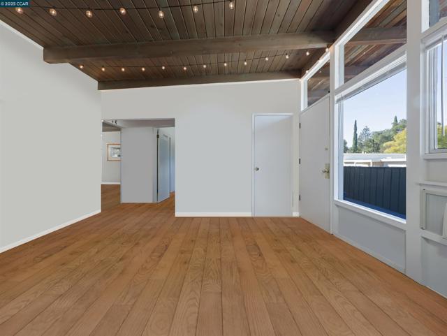 891 Bell Street, Lafayette CA: https://media.crmls.org/mediaz/20832b4a-a1b1-4984-a5d5-6b611dc816d0.jpg