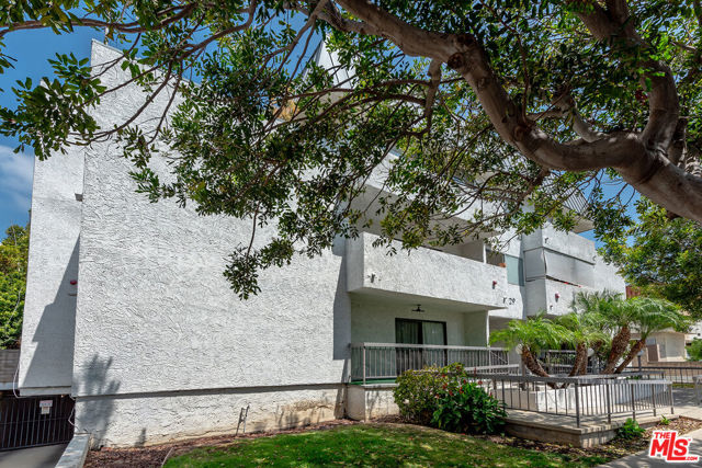 12629 Caswell Avenue, 14
