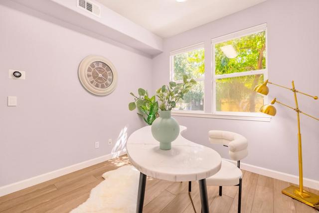 589 Santa Rosalia Terrace, Sunnyvale CA: https://media.crmls.org/mediaz/20840569-b92a-4215-a05f-ec2dba9828cd.jpg
