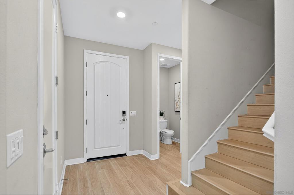 1733 Artemisia Ct - photo 3
