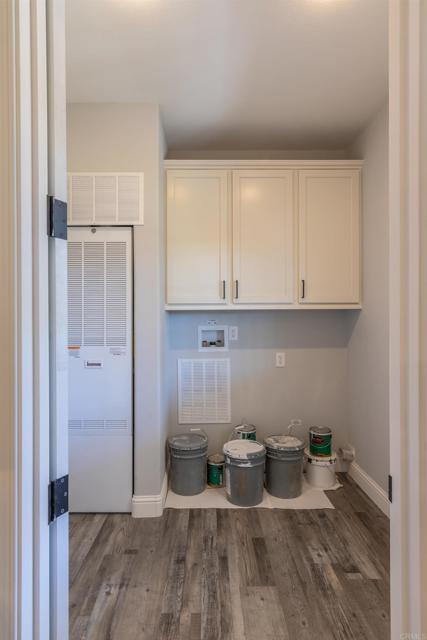 2003 Bayview Heights Dr, San Diego CA: https://media.crmls.org/mediaz/20854690-874d-43e5-a08f-0b147892f439.jpg