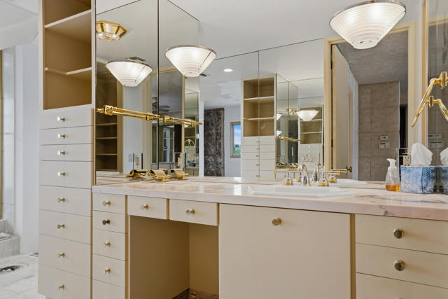 855 W Coronado Avenue, Palm Springs, CA 92262