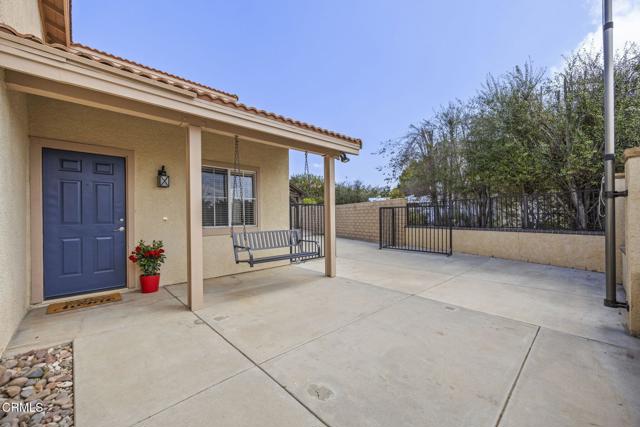 11381 Cid Street, Ventura CA: https://media.crmls.org/mediaz/20869829-2b52-43b1-8ea7-b6b43189cb1f.jpg