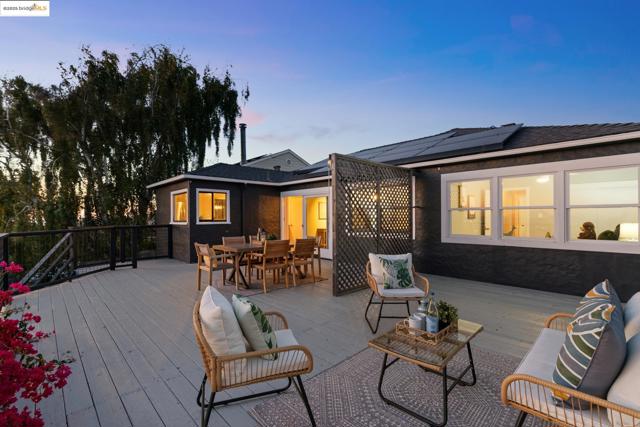 6338 Arlington Blvd, Richmond CA: https://media.crmls.org/mediaz/20877501-2960-4098-bf54-94c7fe39e5b7.jpg