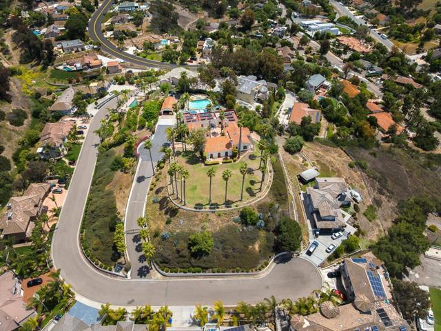 3928 La Cresta Way, Bonita CA: https://media.crmls.org/mediaz/2088470d-23f7-46d3-b7cc-9df11708753a.jpg