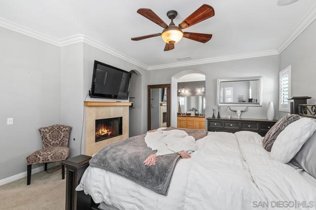 1712 Horizon Heights Cir, El Cajon CA: https://media.crmls.org/mediaz/2088df01-748b-480d-976c-3ad82ed94dda.jpg