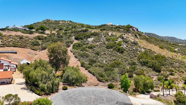 0 Calle Mia, Alpine CA: https://media.crmls.org/mediaz/208924e6-1368-4a8b-93a6-dfd8521cb614.jpg