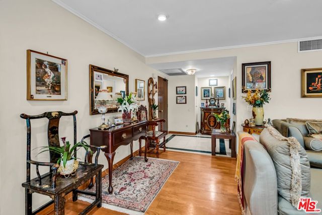 10701 Wilshire Boulevard, Los Angeles CA: https://media.crmls.org/mediaz/20893d5a-935a-4a66-98c9-eae5f36d560d.jpg