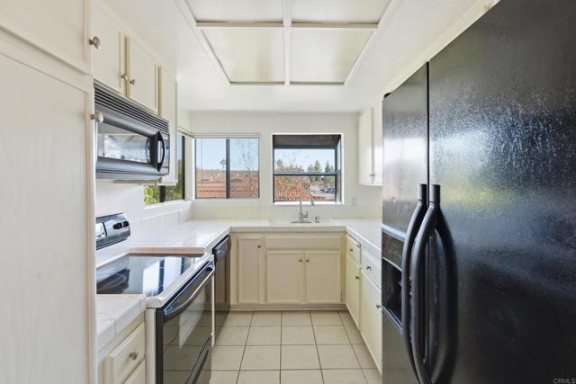 Detail Gallery Image 8 of 55 For 12250 Corte Sabio #2210,  San Diego,  CA 92128 - 2 Beds | 2 Baths