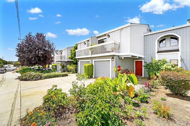 1757 30th Avenue, Santa Cruz CA: https://media.crmls.org/mediaz/20899065-64fe-48ed-81cf-93ce3ef9dd85.jpg