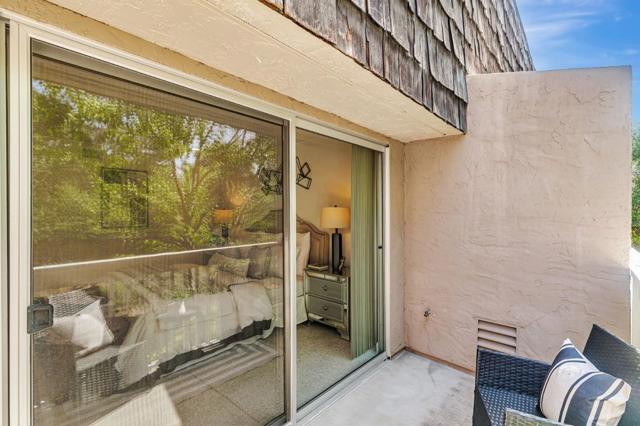675 Sharon Park Drive, Menlo Park CA: https://media.crmls.org/mediaz/2089c77e-dd66-4e0d-86d0-c48c47fbf71e.jpg