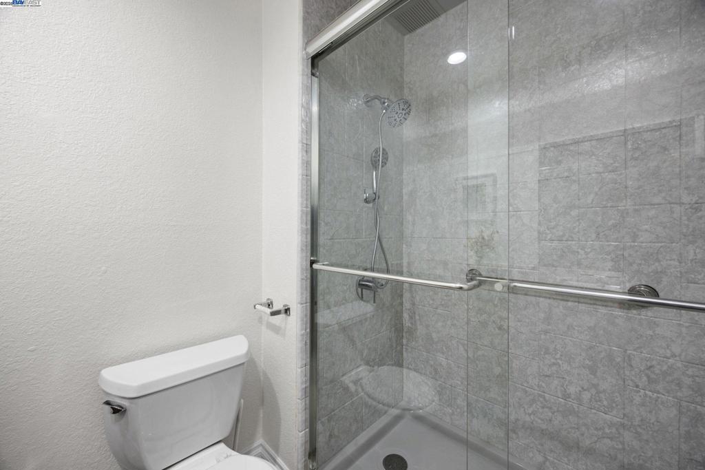 https://media.crmls.org/mediaz/2089fe41-bcad-48cc-839a-0ca9973cfc1f.jpg?preset=X-Large