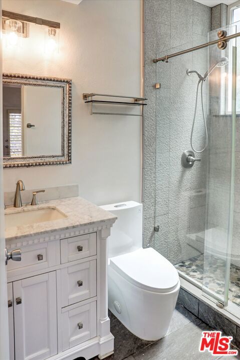 7920 Anise Avenue, Los Angeles CA: https://media.crmls.org/mediaz/208a48c1-a153-416c-8315-959328b4c808.jpg