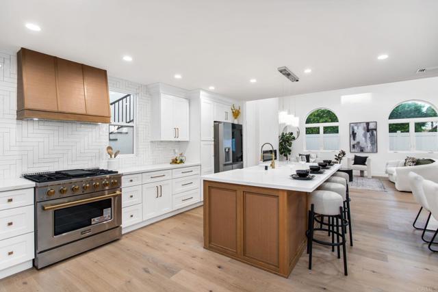 Detail Gallery Image 9 of 60 For 1513 California St, Oceanside,  CA 92054 - 5 Beds | 4 Baths