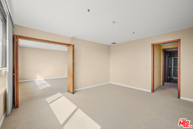 880 W 1st Street, Los Angeles CA: https://media.crmls.org/mediaz/208b0643-5be1-4fc8-a95f-568a5e884c43.jpg