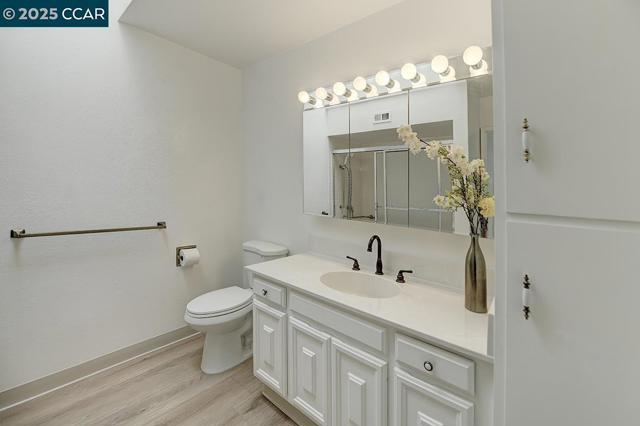 1300 Singingwood Ct., Walnut Creek CA: https://media.crmls.org/mediaz/208b4576-2ea0-4762-a84d-5fcf4ca5d566.jpg