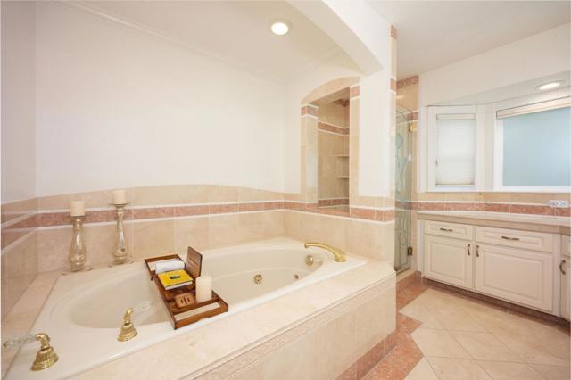 431 Burning Tree Court, Half Moon Bay CA: https://media.crmls.org/mediaz/208b54a3-ed0a-4062-88ec-f02162e66ee1.jpg
